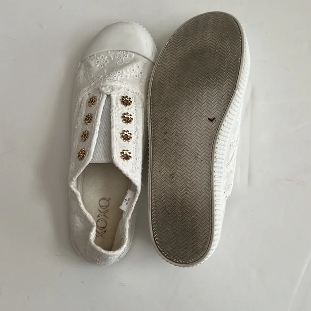 Xoxo Azie White Eyelet Slip On Sneakers